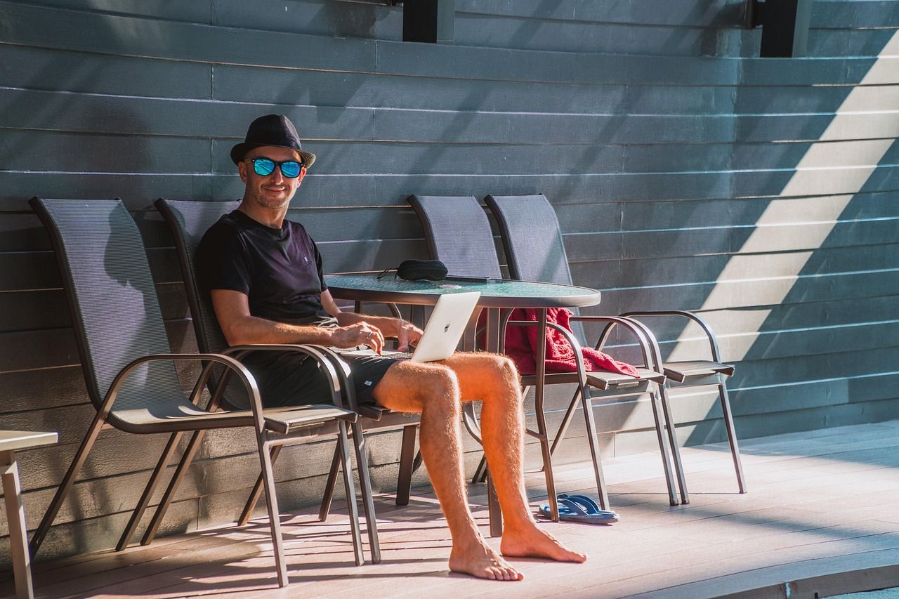 entdecken sie die vorteile von remote work: flexible arbeitsmodelle, erhöhte produktivität und eine bessere work-life-balance. erfahren sie, wie sie erfolgreich aus dem homeoffice arbeiten können.
